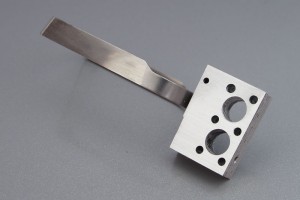 Spoušť s táhlem 03.jpg